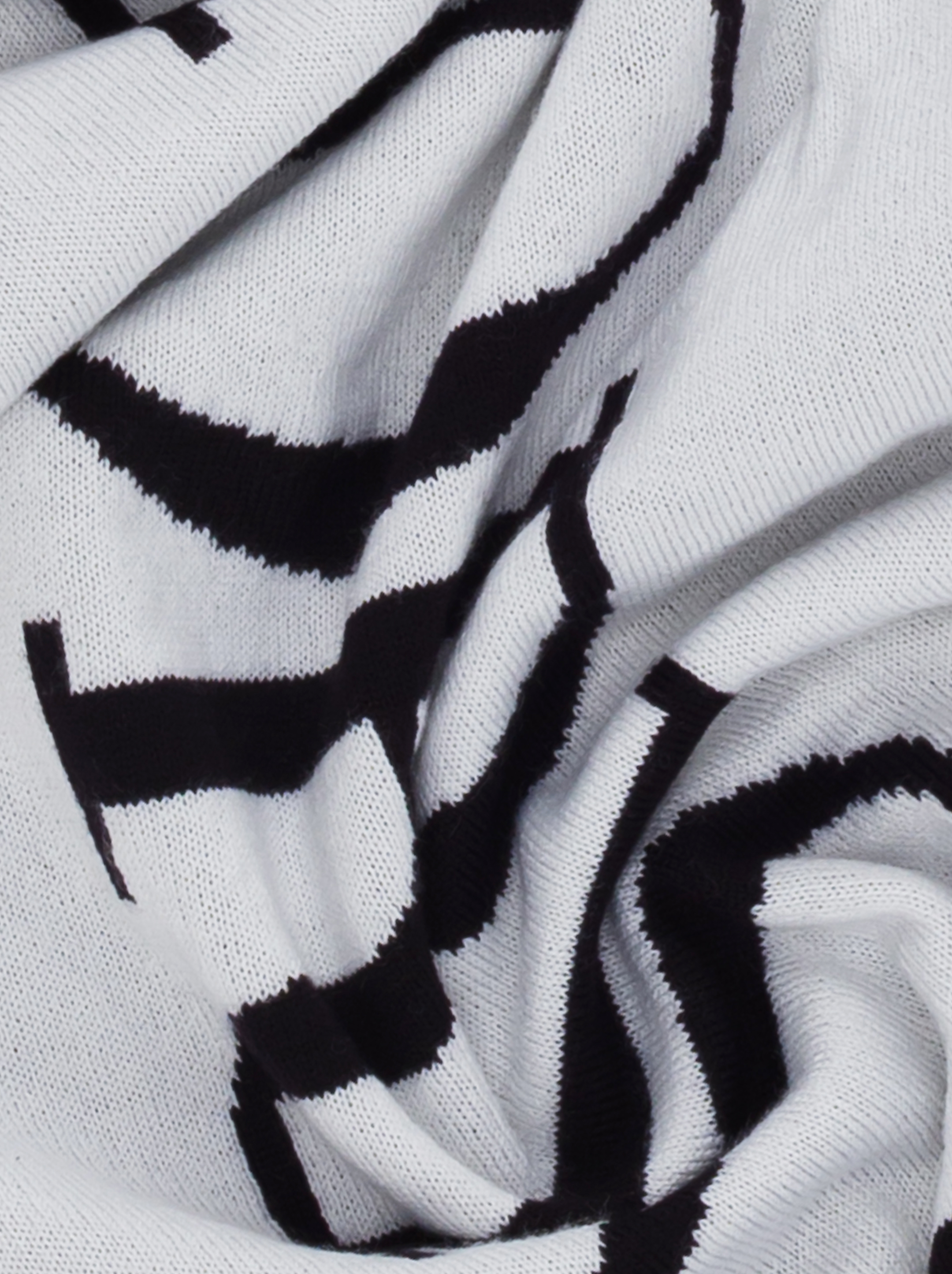 Emporio Armani Kids Knitted White Hat and Scarf Set with Intarsia Logo - 2